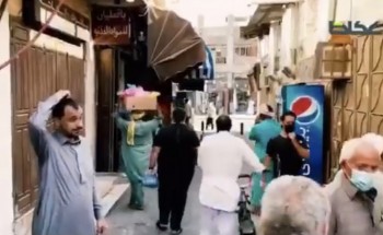 رصد حركة المتسوقين الكثيفة في جدة التاريخية عصر اليوم (السبت).