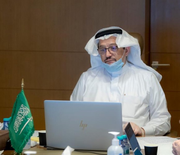 تحديد آلية تقويم الاختبارات النهائية وموعدها في الجامعات.. ومنح الطلاب خيار الانسحاب