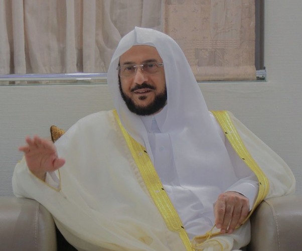 كيف راح نصلي بالمساجد؟ هنا الاجوبة.. يصدر وزير الشؤون الإسلامية تعميمين لمنسوبي المساجد بالمملكة تضمنا عدداً من الإجراءات والتعليمات