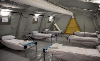“صحة مكة” والقوات المسلحة تضعان اللمسات الأخيرة لمستشفى كورونا الميداني المتنقل بحي كدي